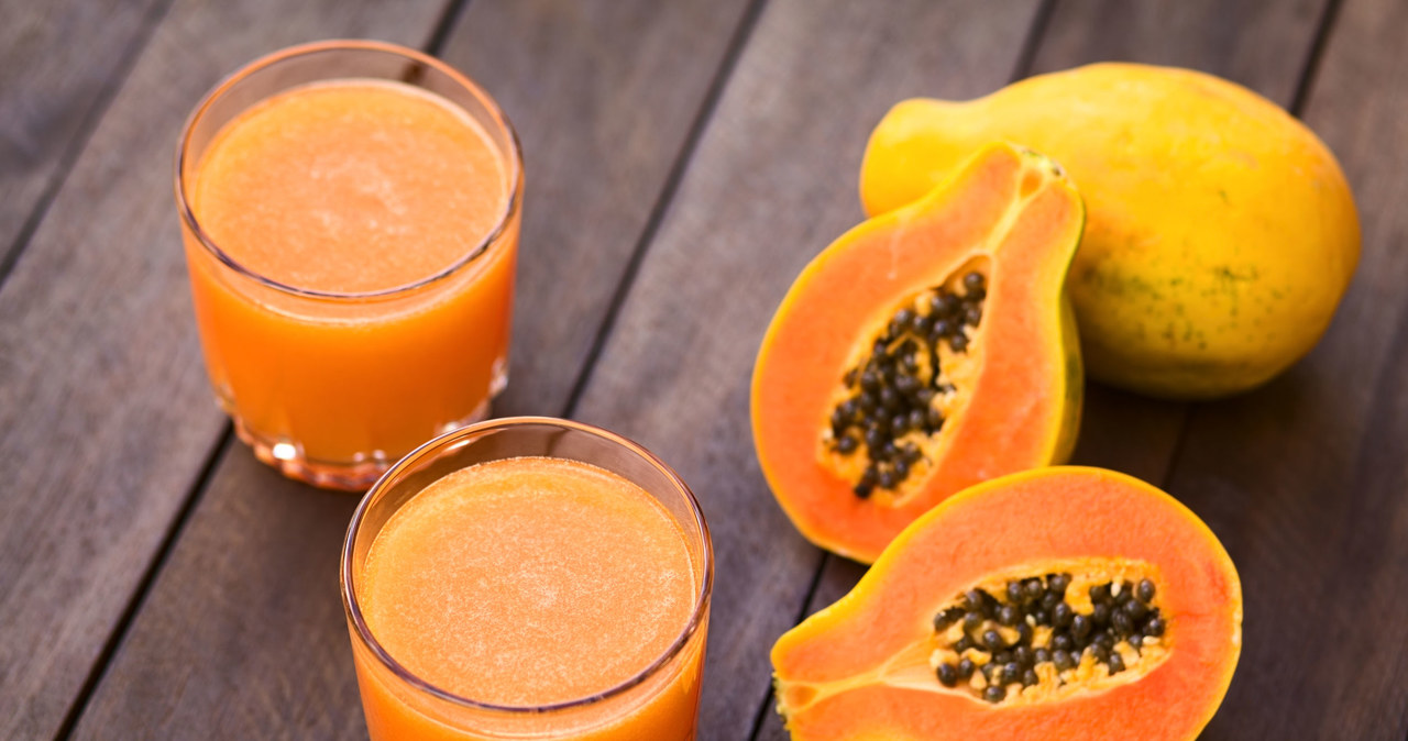 It is worth eating papaya not only because of the exotic taste and refreshment it brings, but also for healthy properties. /123RF/PICSEL
