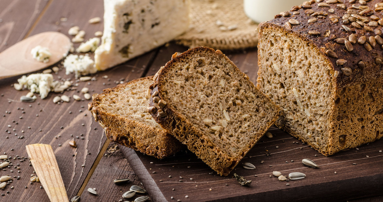 Wholemeal bread will nourish and strengthen our plants