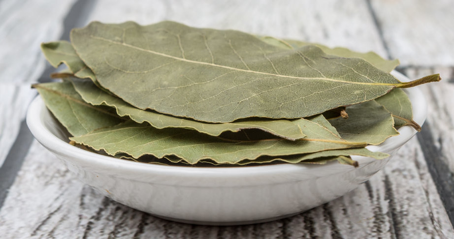Natural essential oils contained in bay leaves are a source of a strong and intense aroma effectively repelling insects. /123RF/PICSEL