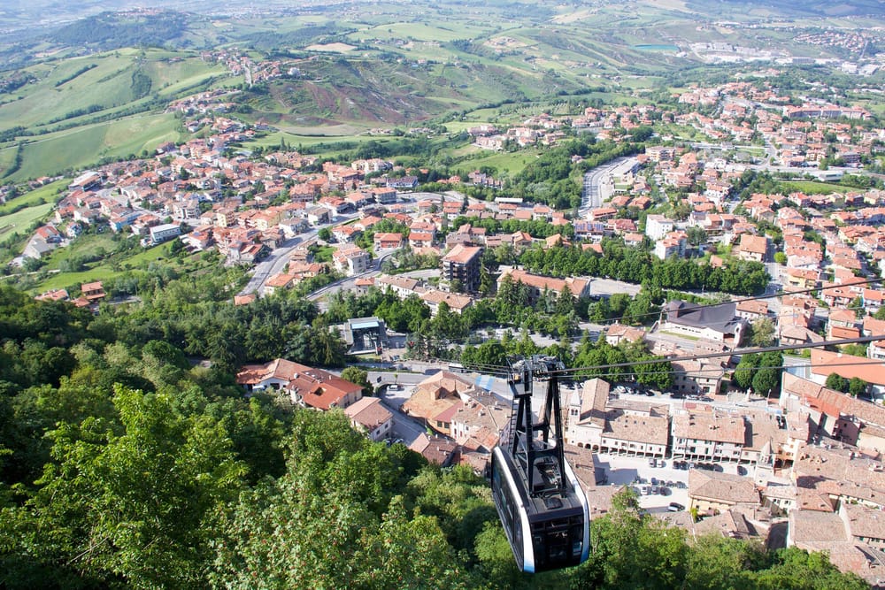 Borgo Maggiore, at the foot of Mount Titano de São Marino, can be reached through cable car (ISTOCKPHOTO/GETTY IMAGES via CNN NEWOURCE)