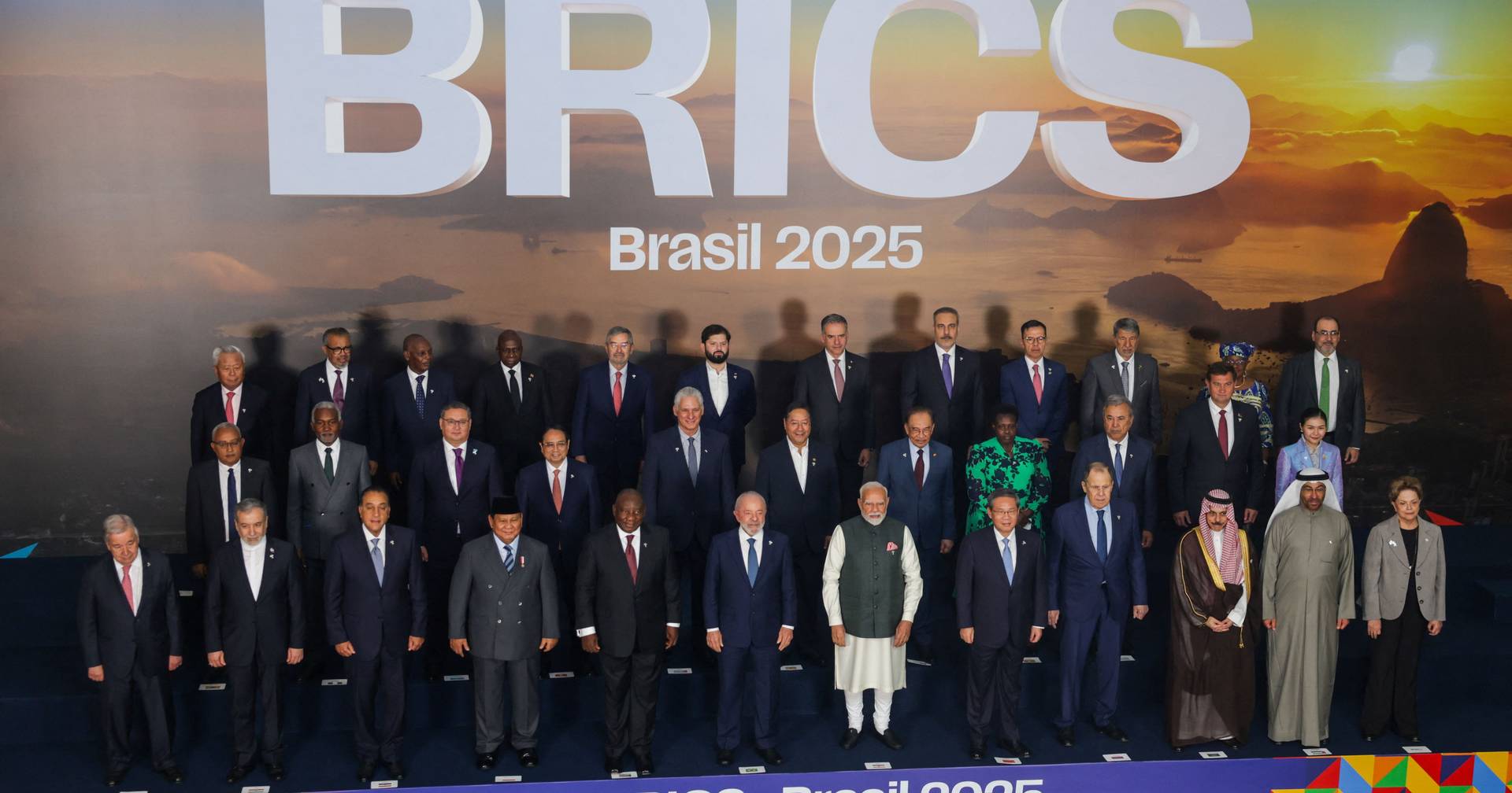 BRICS Cimeira: "A hand full of nothing"