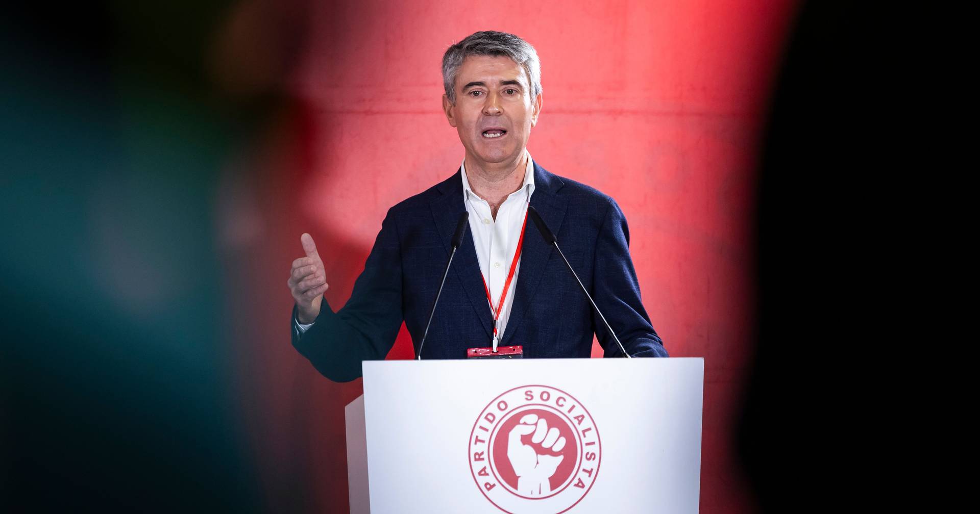 Carneiro challenges Montenegro to strategic defense agreement and calls for the creation of a working group