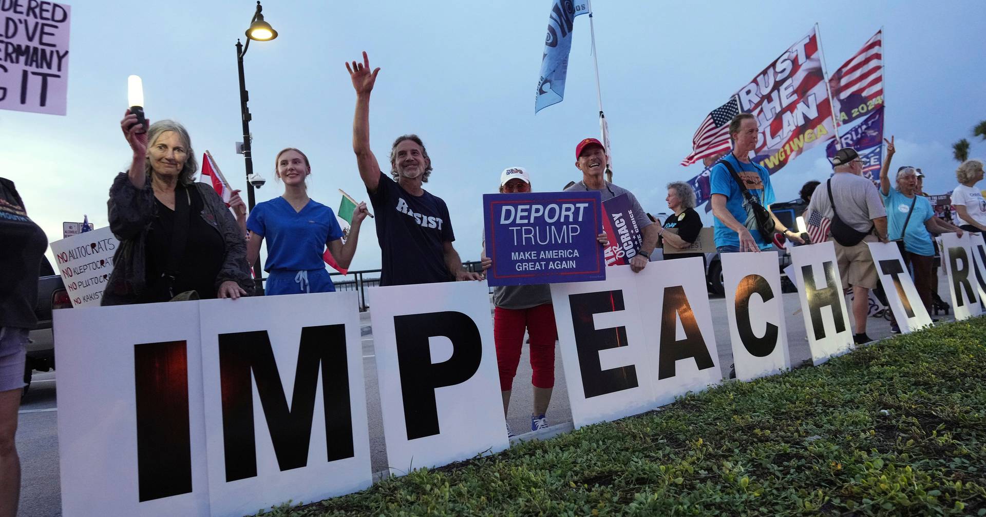 Most Americans disagree with Trump's migratory policy