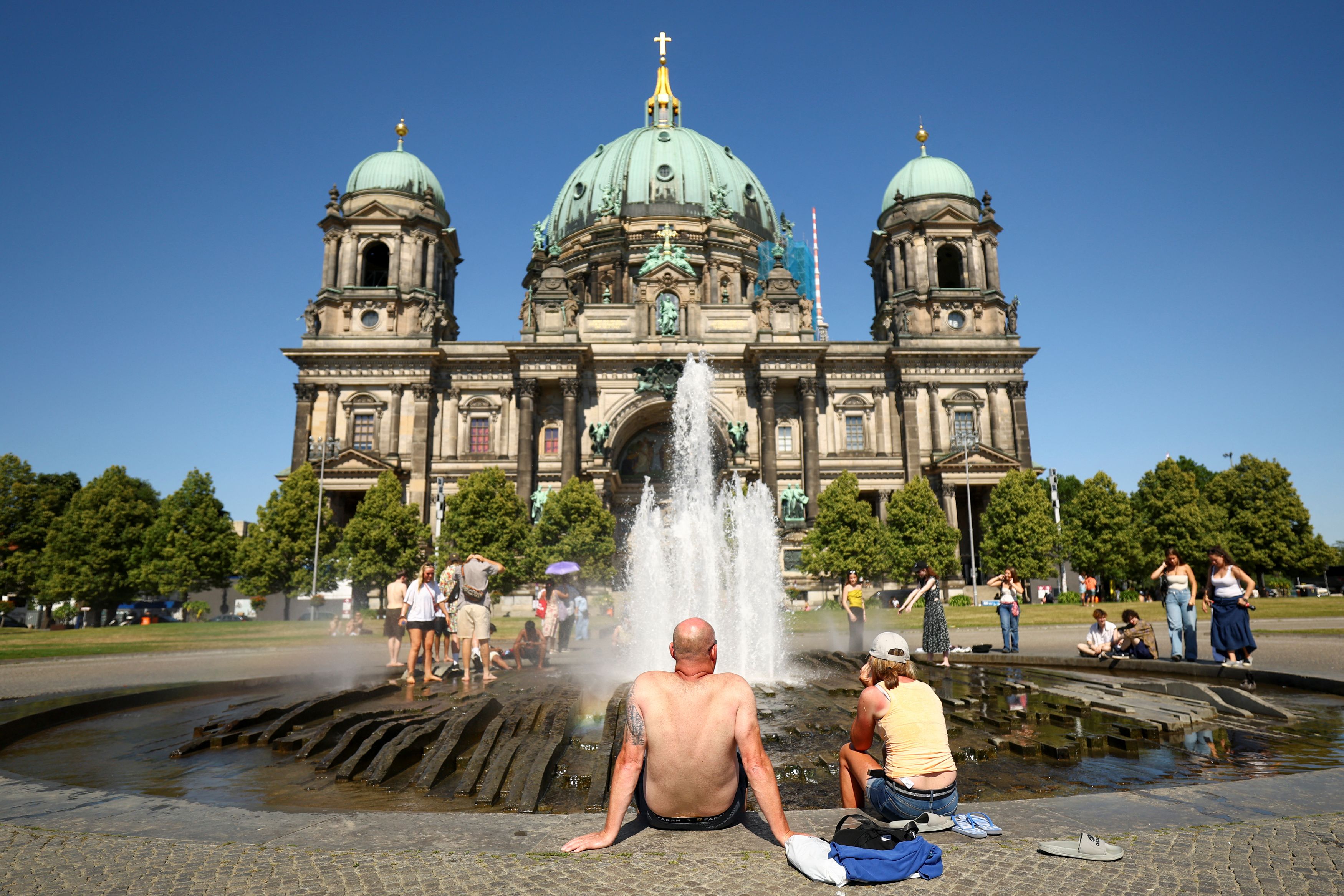 Heat climax in Germany, before storms - two dead in Italy