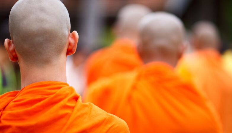 Buddhist sex scandal: woman had sex with monks and blackmailed them for millions