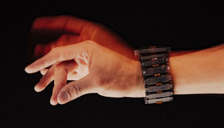 End of mouse and keyboard? Goal presents bracelet that does the same job