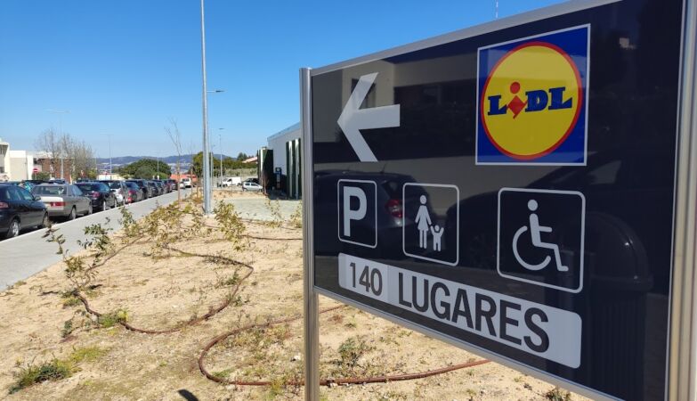 Lisbon will be able to leave the car in Lidl at night, for free