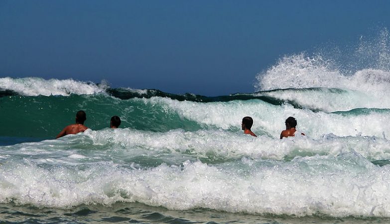 Attention Young: Swimming well is not enough not to drown. Here's why