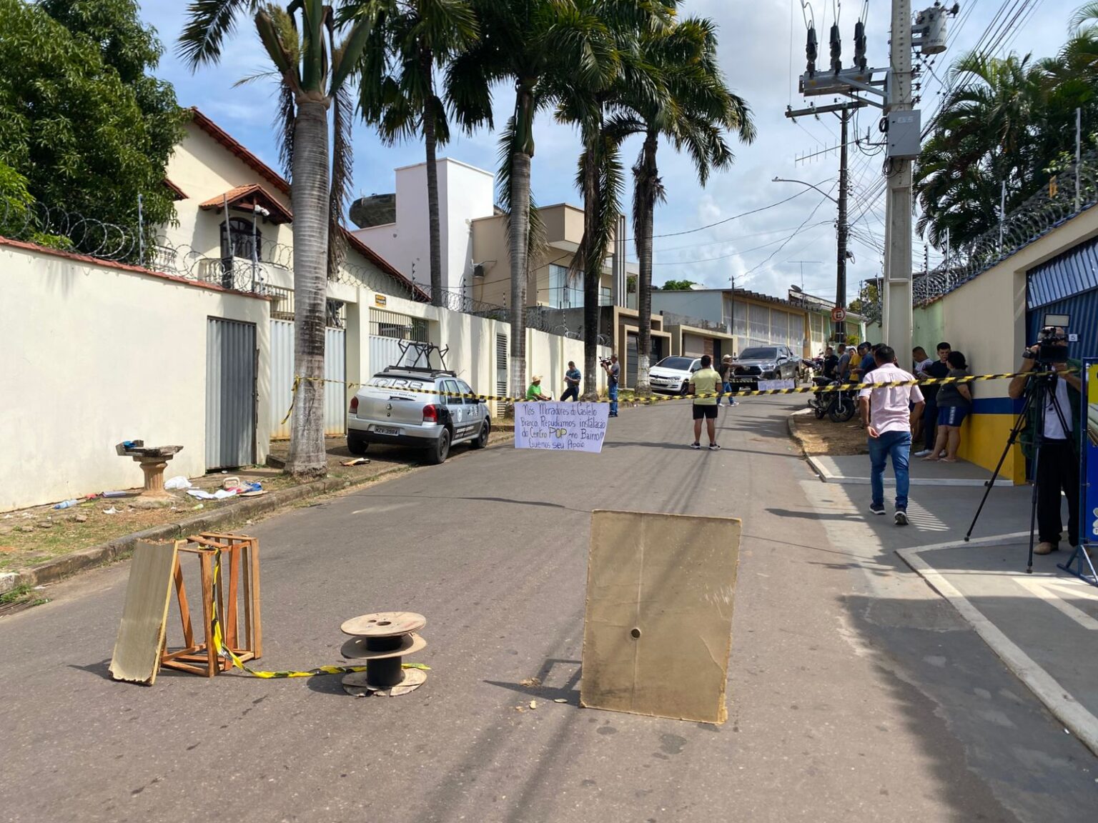 Judge determines immediate withdrawal of blockade by residents in the street of the Pop Center
