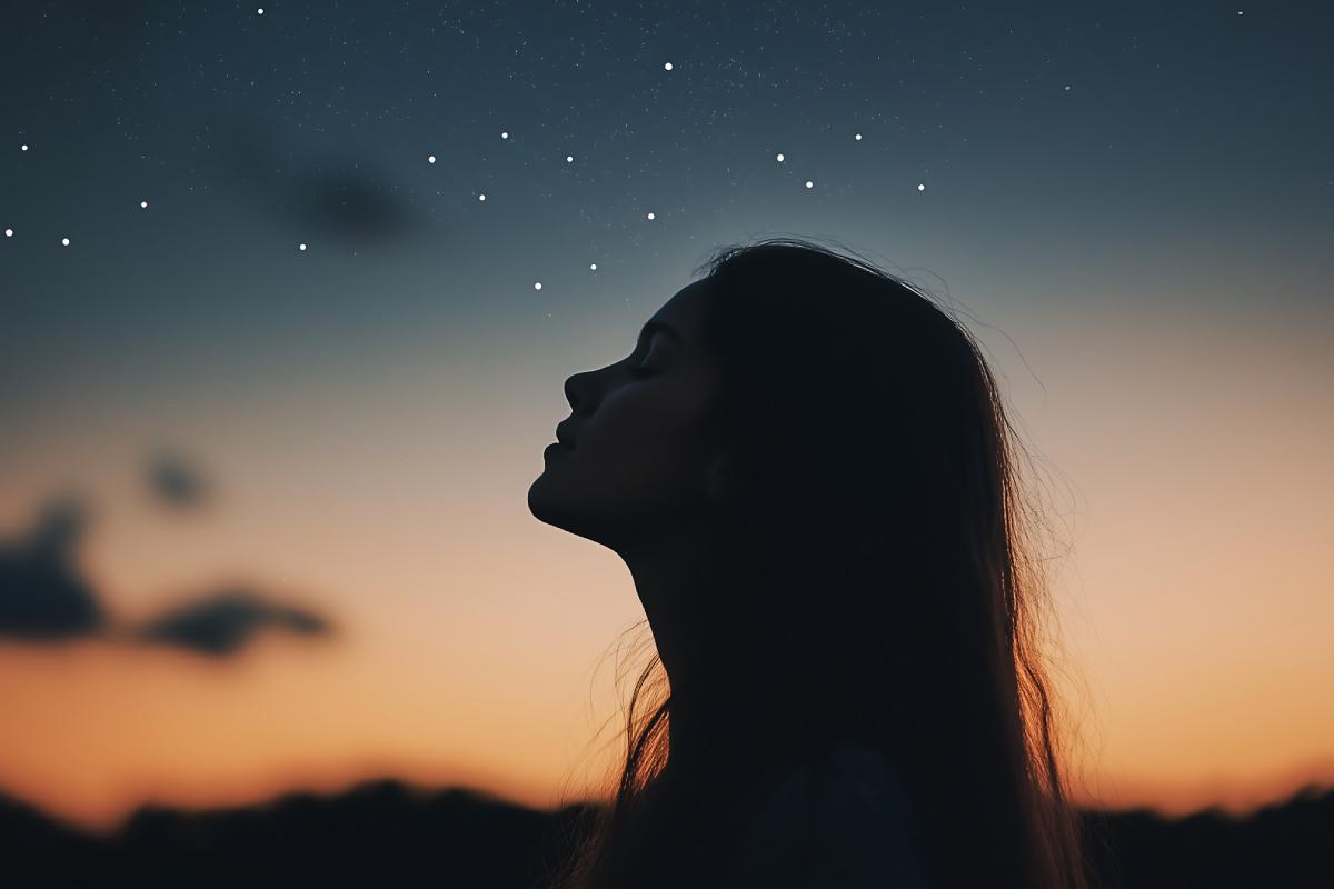 The zodiac signs that love the night