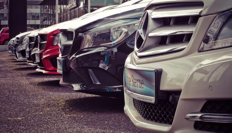 Between the sword and the wall: Mercedes and Porsche are being crushed