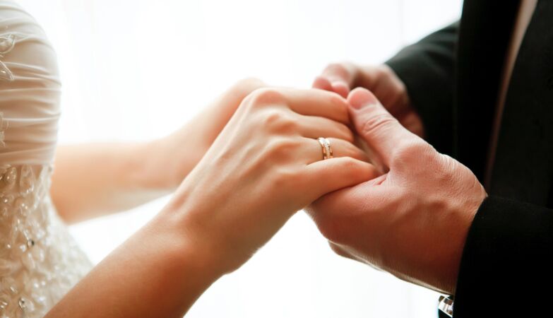 Woman married her own father to keep her renovation. Brothers complain