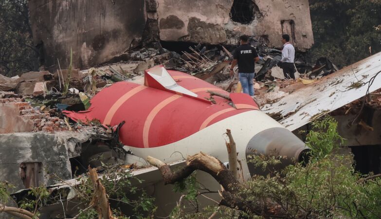"Why did you turn off the fuel?" Revealed conversation of pilots of the airplane of Air India before the crash