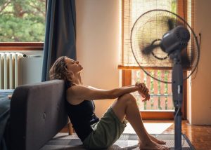A relief from the heat is a simple way to cool the apartment. In Italy they deal with the heat, ...