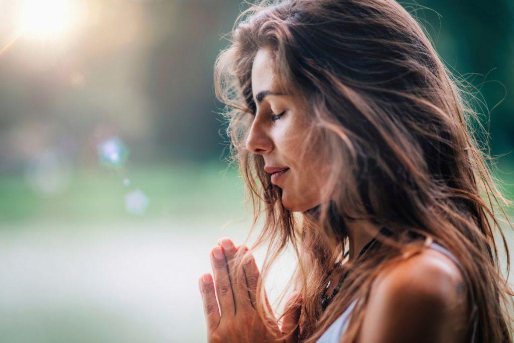Mercury's retrograde: ritual for starting old relationships