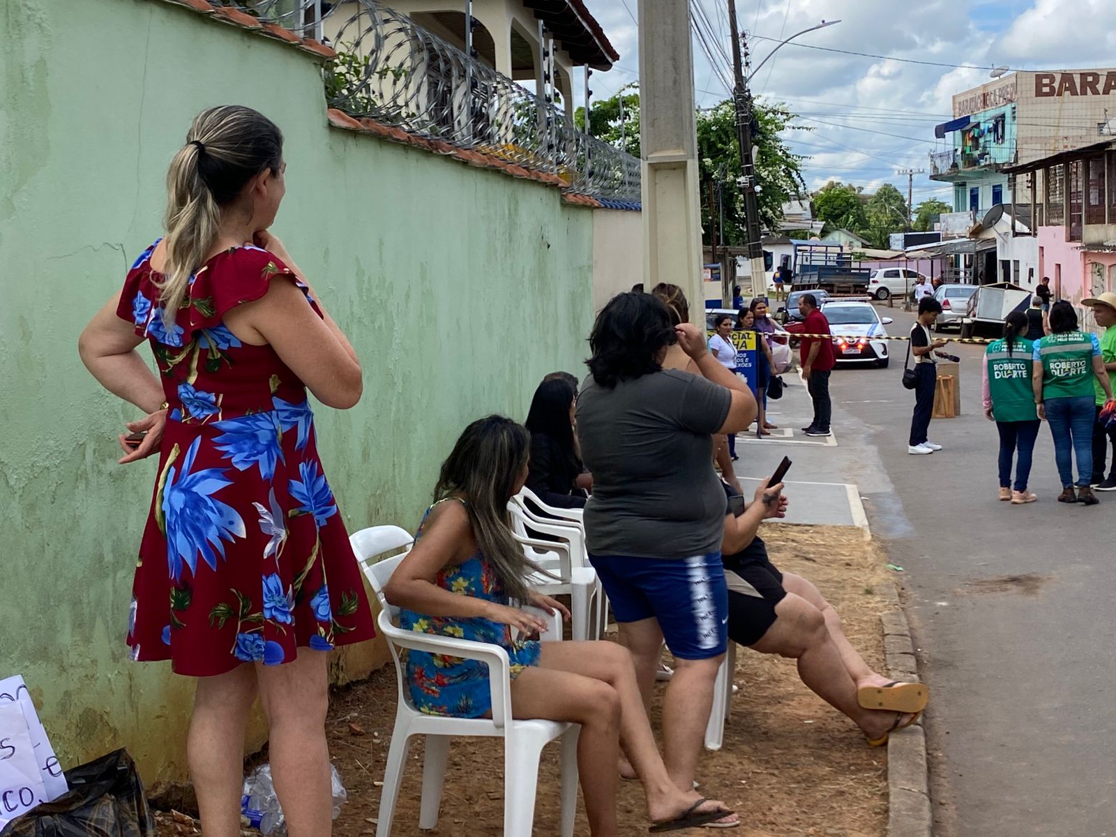Judge determines immediate withdrawal of blockade by residents in the street of the Pop Center
