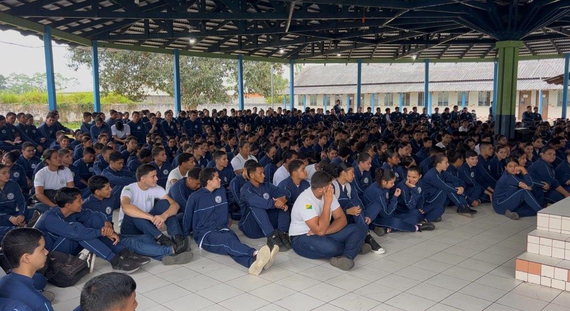 Procon takes a campaign against use of cerol to school in Cruzeiro do Sul: “Cerol kills”