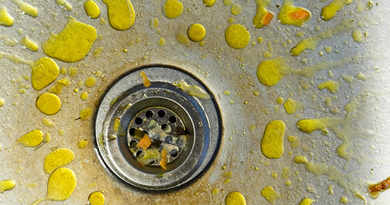 Fat can plug our sink /123RF /PICSEL