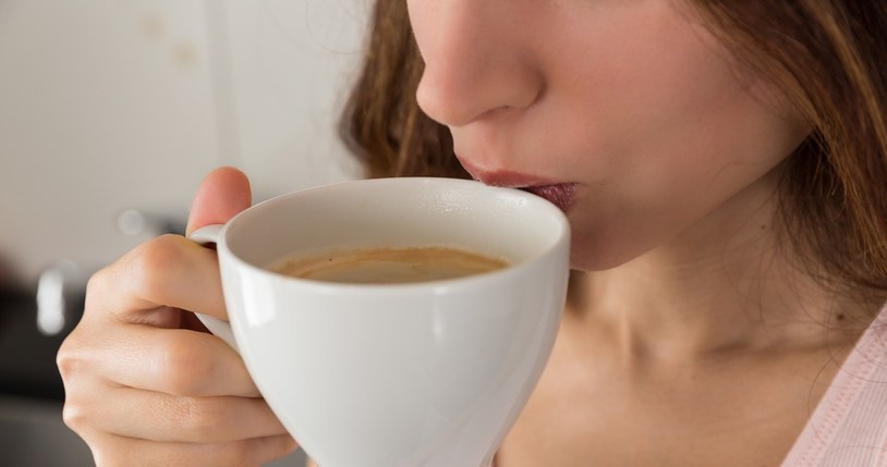 Do not reach for coffee after 15:00 and immediately after a meal