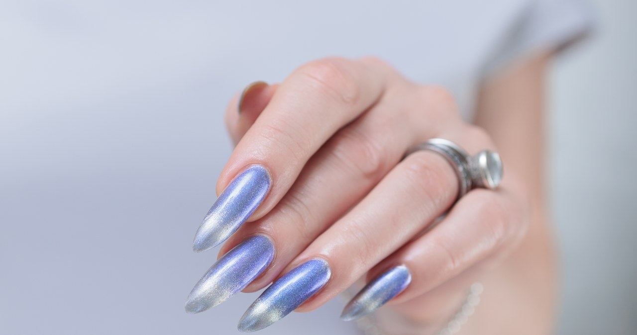 In autumn and winter, shiny tips will reign. /123RF/PICSEL, 123RF/PICSEL/PIXEL