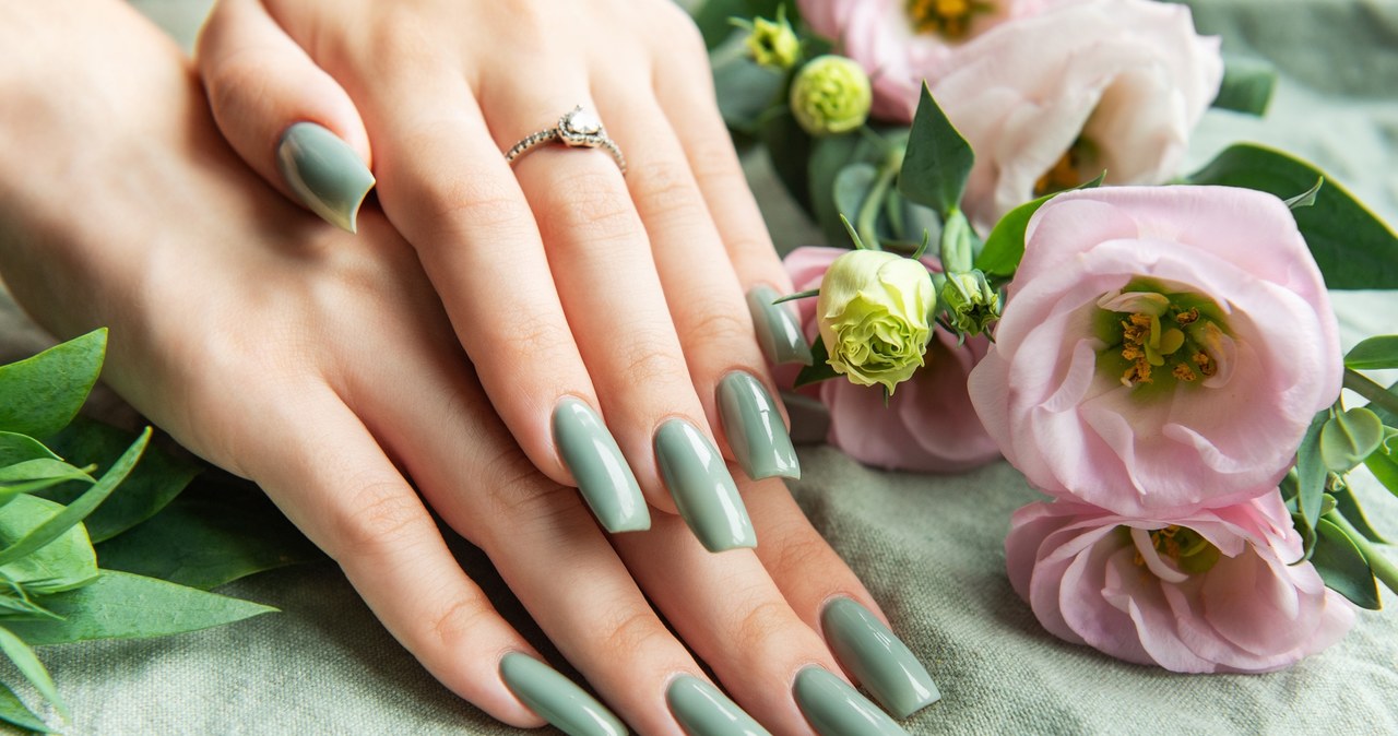 "Matcha Nails" is a hit that is gaining more and more popularity. In this shade you can create numerous nail styles. /Pixel