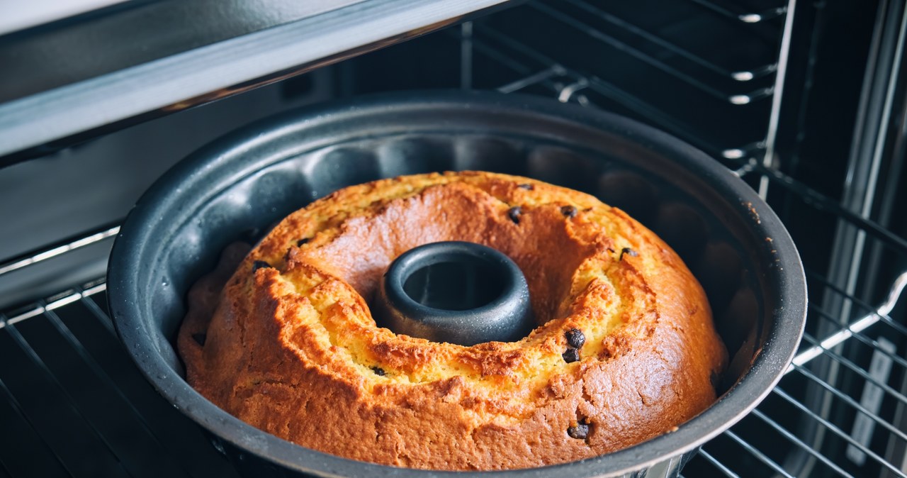 Do you make a dough and you ended with baking powder? You can easily replace it not only with soda