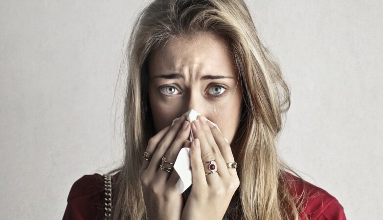 Being in places with air conditioning increases the risk of “sick building syndrome”. What is it about?