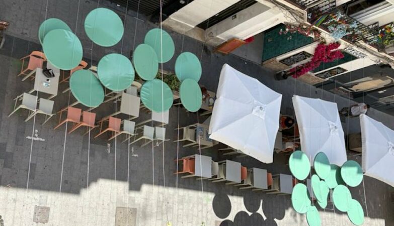 Tourists can be very noisy. Spaniards have the solution: eco -splanned