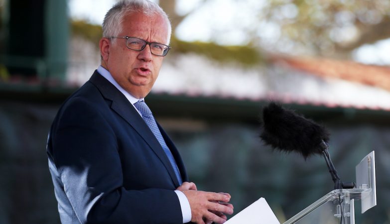Cabrita sees a connection between spinumviva and fires response - and defends minister before Montenegro