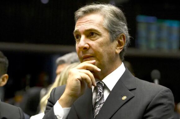 Bolsonaro and 3 more: half of Brazil's post-dictatorship presidents were arrested