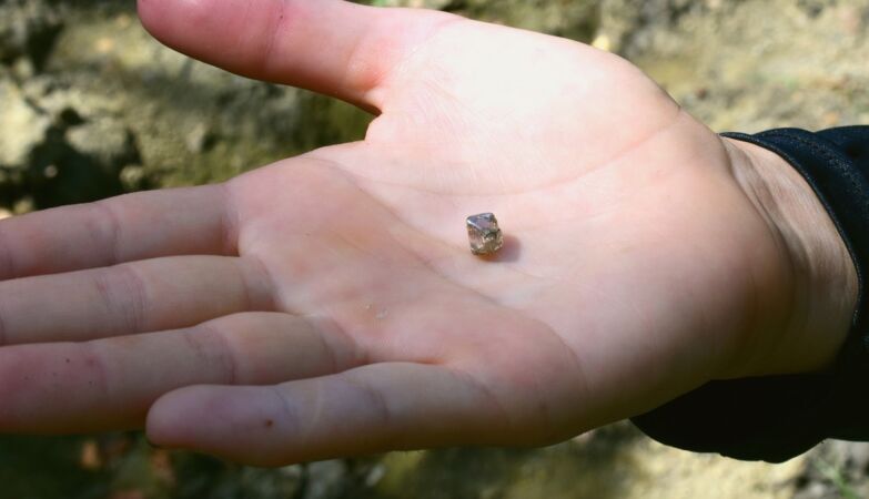 He found 2.3 carat diamond in a natural park. Will use it in the engagement ring