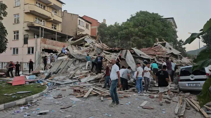 Earthquake now in Turkey, felt in Aegean islands