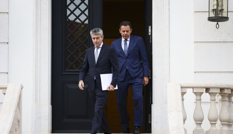 Carneiro gives Montenegro tips to solve the housing problem