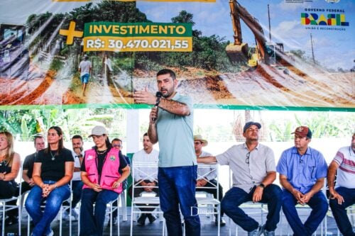 Nicolau Júnior highlights the role of Acre entrepreneurs during the signing of service orders in the Juruá Valley