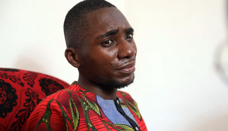 "Get up, Mom." War between police and activists has already rendered 30 lives in Angola. "They are not lost bullets"