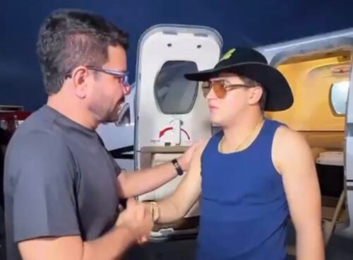 Gladson receives Natanzinho Lima to close the Acai Festival in Feijó