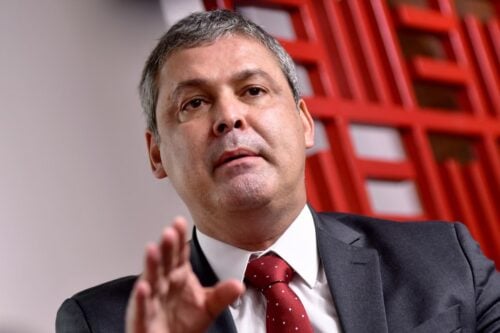 PT leader calls for Bolsonaro's arrest for the “guarantee of public order”