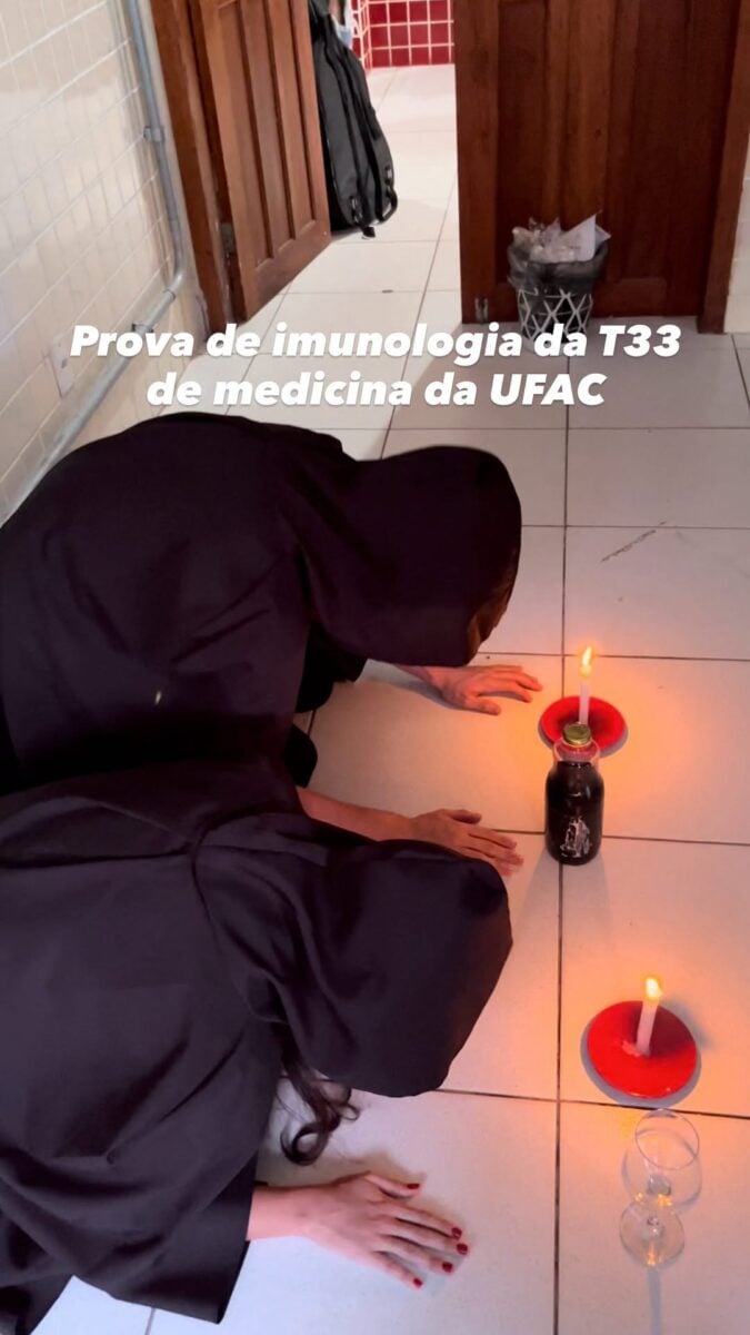 Fantasy and immunology: in Acre, medical students perform tests dressed in character