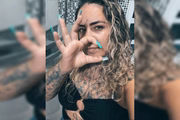 Blonde Diaba had the whole body tattooed