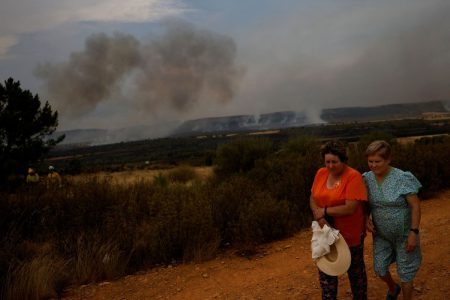 Fires: In flames in the midst of the heat of Spain, Portugal, Albania, Italy and Turkey - nightmarish images