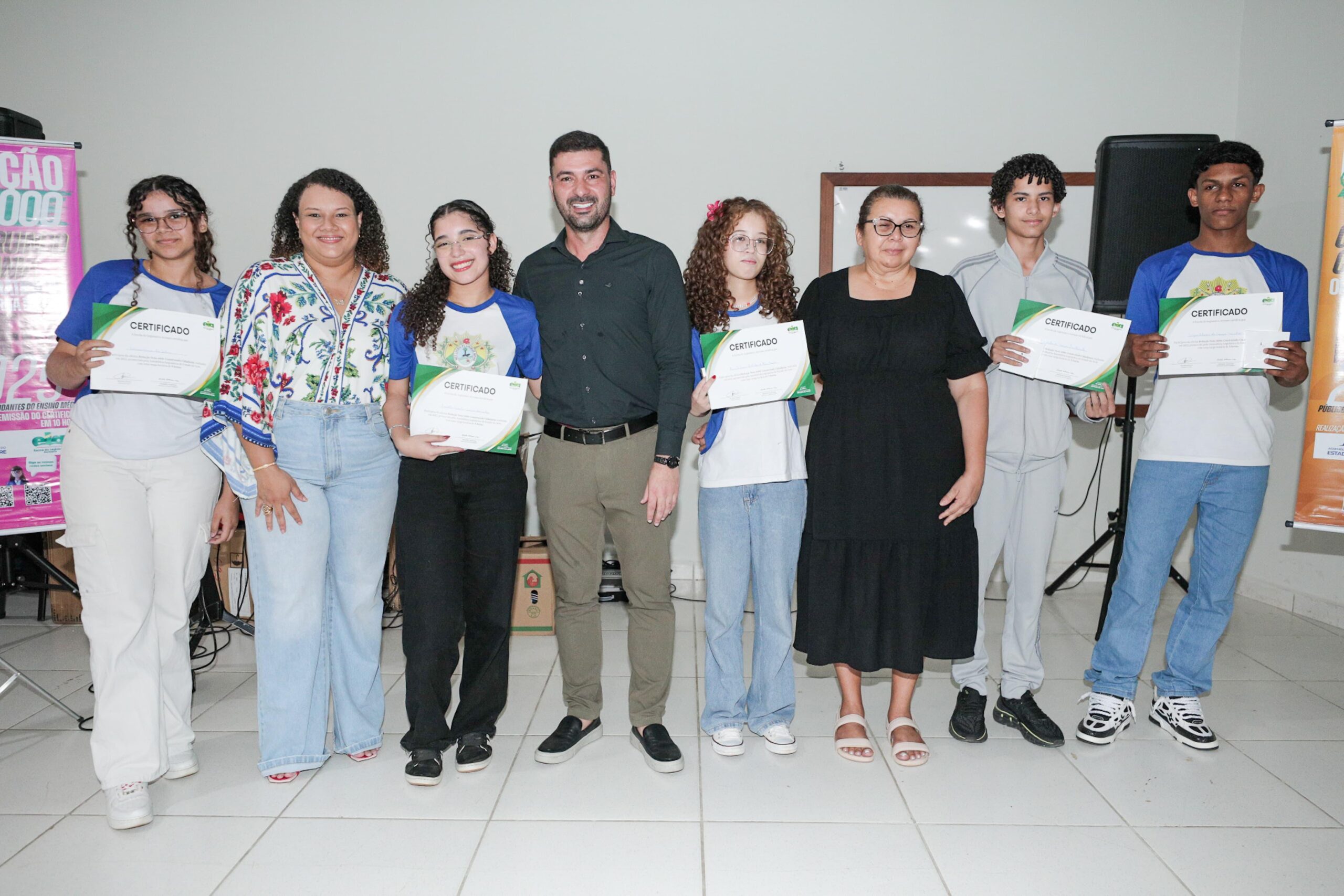 Nicolau Júnior takes the newsroom to a thousand to school champion school at Enem