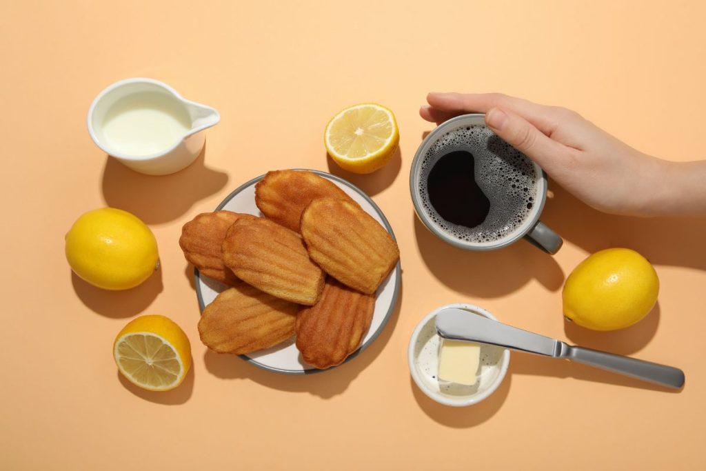 Does coffee with lemon burn belly fat?