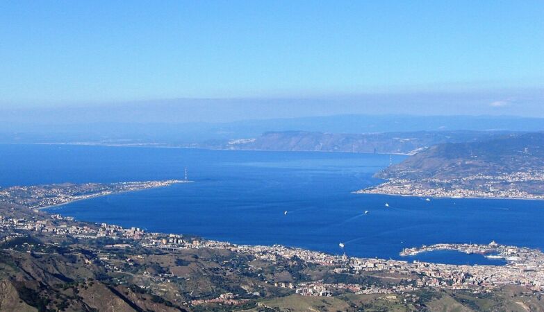 Italy will build the largest suspended bridge in the world