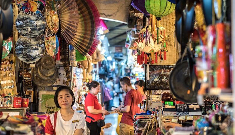 Vietnamites are helping Cuba with donations of 30 cents. Many donations