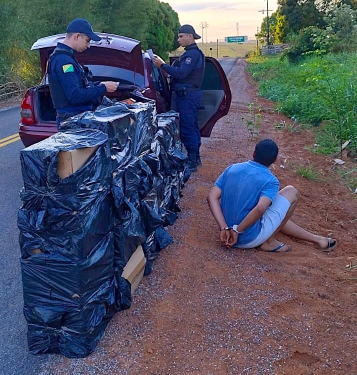 During approach, PM seizes 650 packets of smuggled cigarettes in the interior of Acre