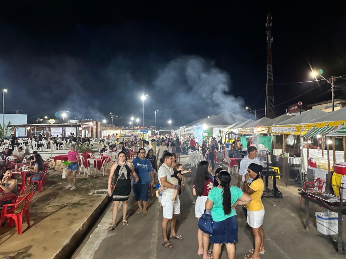 Sports complex records intense movement on the third night of the Flour Festival