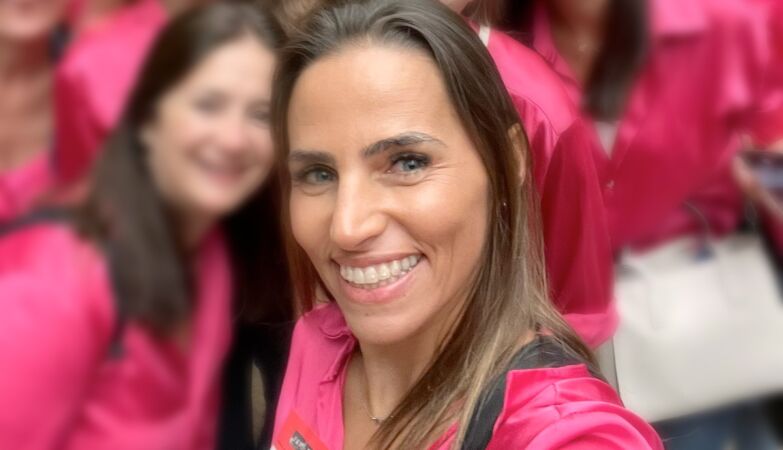 IL Municipal Candidate Ana Lucia Bento dies in a bicycle collision with car
