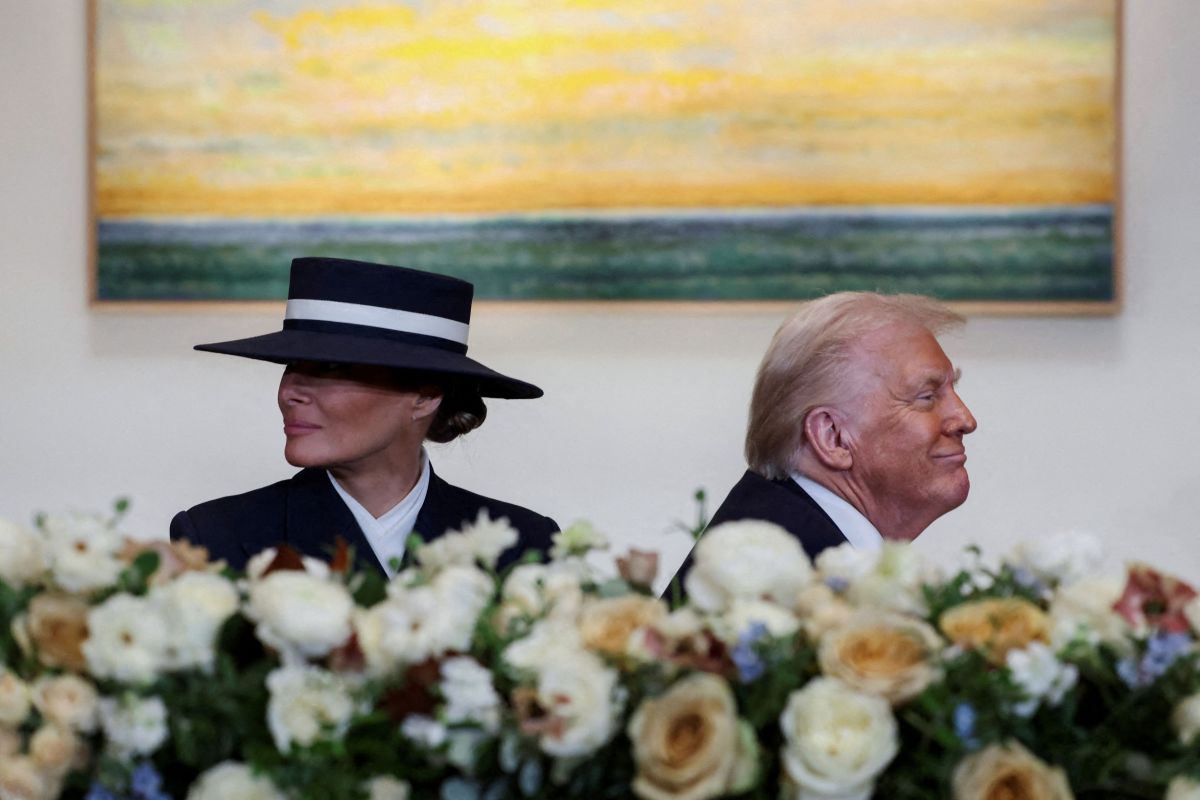 Melania Trump threatens Hunter Biden with $ 1 billion