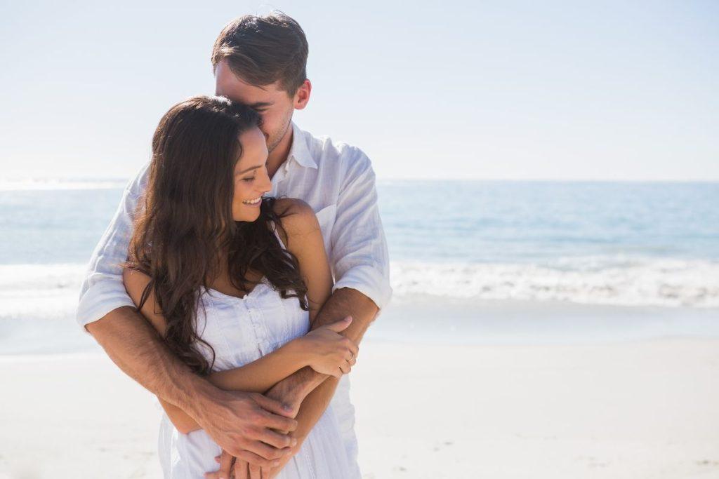 Cancer finds love after 40