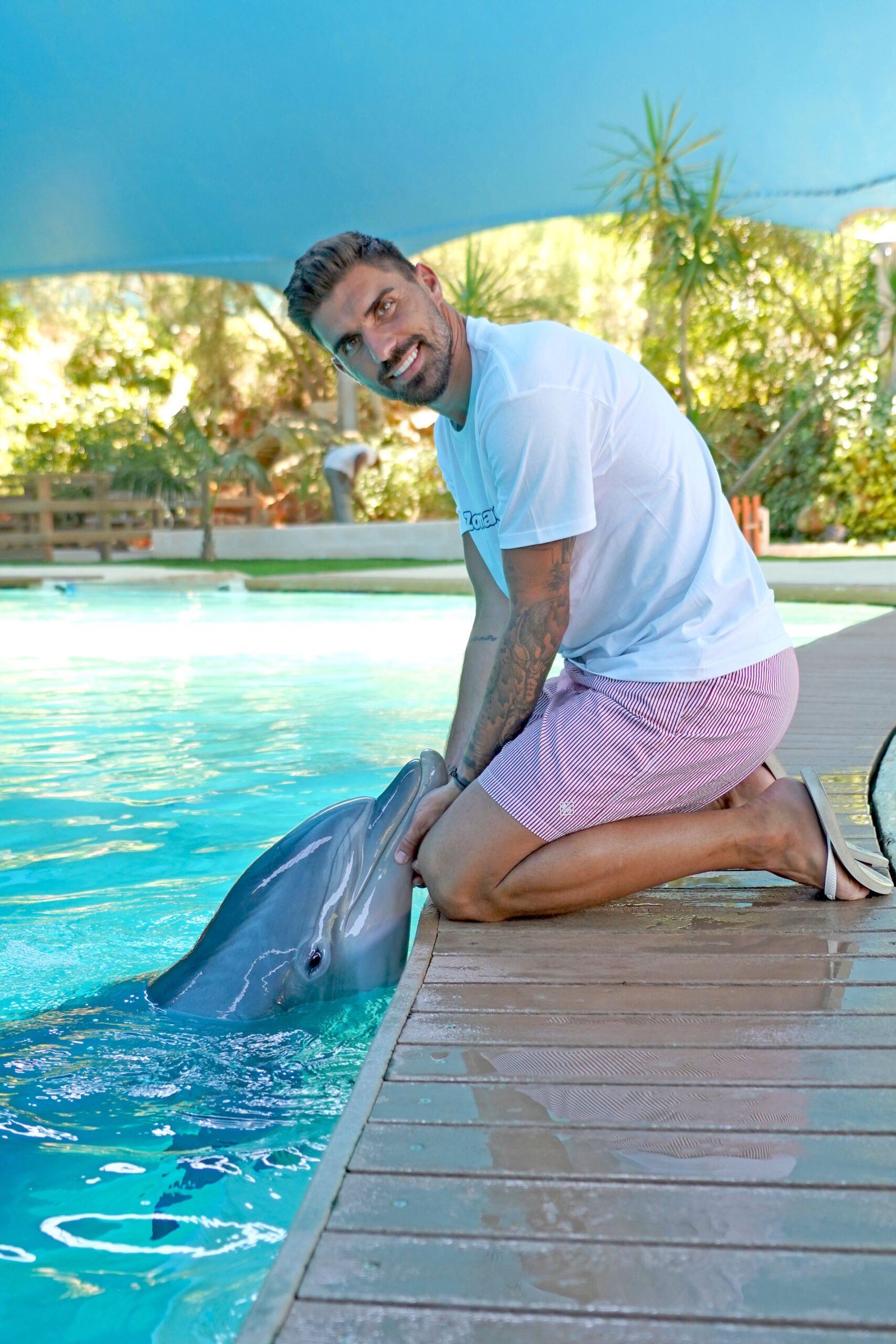 Zoomarine receives special visit from footballer Rúben Neves and family